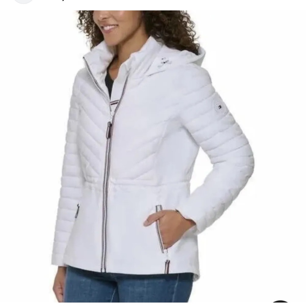 Tommy Hilfiger white puffer jacket size large new